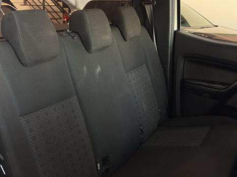 FORD Ranger 2.2 16V XLS DIESEL 4X4 CABINE DUPLA AUTOM�TICO, Foto 13
