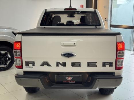 FORD Ranger 2.2 16V XLS DIESEL 4X4 CABINE DUPLA AUTOM�TICO, Foto 3