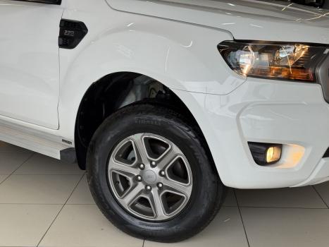 FORD Ranger 2.2 16V XLS DIESEL 4X4 CABINE DUPLA AUTOM�TICO, Foto 5