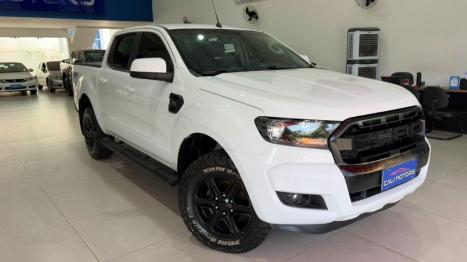 FORD Ranger 2.2 16V XLS DIESEL 4X4 CABINE DUPLA AUTOM�TICO, Foto 2