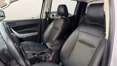 FORD Ranger 2.2 16V XLS DIESEL 4X4 CABINE DUPLA AUTOM�TICO, Foto 5
