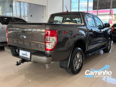 FORD Ranger 2.2 16V XLS DIESEL 4X4 CABINE DUPLA AUTOM�TICO, Foto 5