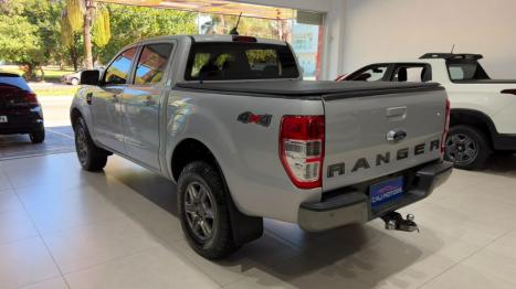 FORD Ranger 2.2 16V XLS DIESEL 4X4 CABINE DUPLA AUTOM�TICO, Foto 4