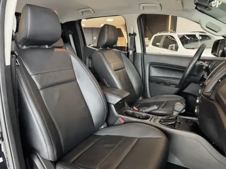 FORD Ranger 2.2 16V XLS DIESEL CABINE DUPLA AUTOMÁTICO, Foto 12