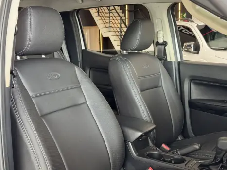 FORD Ranger 2.2 16V XLS DIESEL CABINE DUPLA AUTOMÁTICO, Foto 11