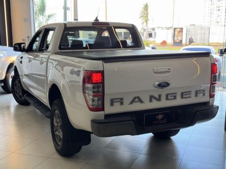 FORD Ranger 2.2 16V XLS DIESEL CABINE DUPLA AUTOMÁTICO, Foto 5