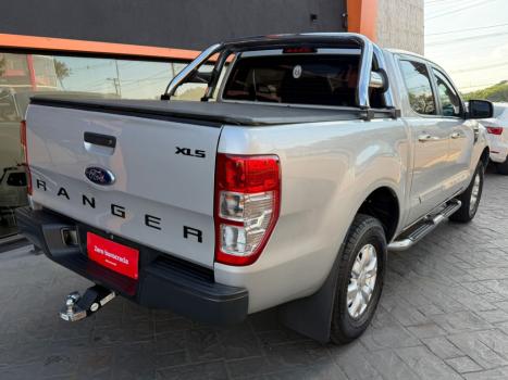 FORD Ranger 2.3 16V XLS CABINE DUPLA, Foto 5