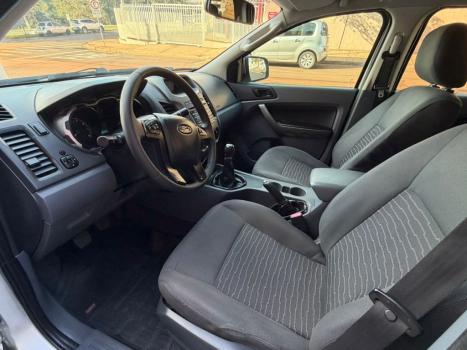 FORD Ranger 2.3 16V XLS CABINE DUPLA, Foto 8