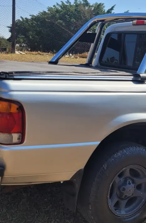 FORD Ranger 2.5 16V XLT 4X4 TURBO DIESEL CABINE DUPLA, Foto 3 FORD Ranger 2.5 16V XLT 4X4 TURBO DIESEL CABINE DUPLA, Foto 3