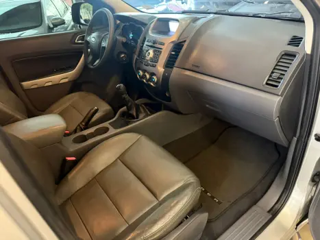 FORD Ranger 2.5 16V FLEX XLT CABINE DUPLA, Foto 16