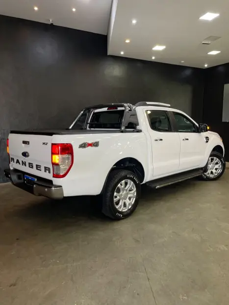 FORD Ranger 2.5 16V LIMITED PLUS CABINE DUPLA, Foto 4
