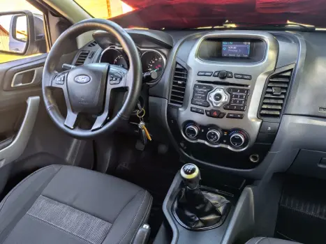 FORD Ranger 2.5 16V FLEX XLT CABINE DUPLA, Foto 16
