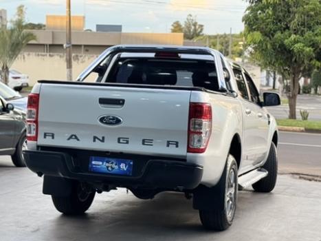 FORD Ranger 2.5 16V FLEX XLS CABINE DUPLA, Foto 3