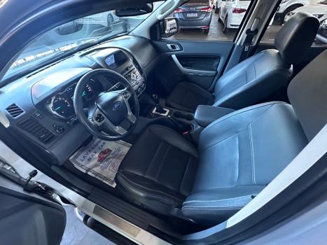 FORD Ranger 3.0 16V 4X4 LIMITED TURBO DIESEL CABINE DUPLA, Foto 3 FORD Ranger 3.0 16V 4X4 LIMITED TURBO DIESEL CABINE DUPLA, Foto 3