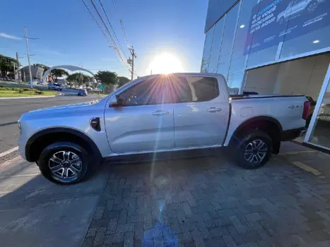 FORD Ranger 3.0 V6 24V 4X4 XLT TURBO DIESEL CABINE DUPLA AUTOMTICO, Foto 8
