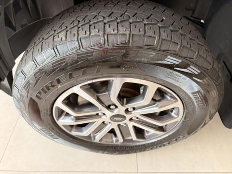 FORD Ranger 3.0 V6 4X4 LIMITED TURBO DIESEL CABINE DUPLA AUTOM�TICO, Foto 10