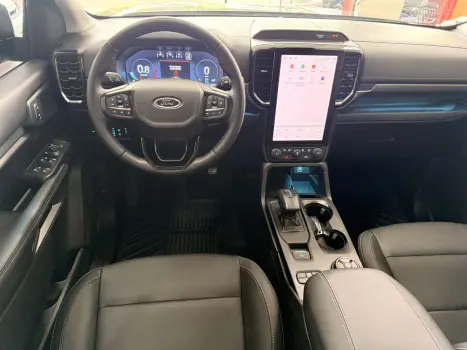 FORD Ranger 3.0 V6 4X4 LIMITED PLUS TURBO DIESEL CABINE DUPLA AUTOM�TICO, Foto 3