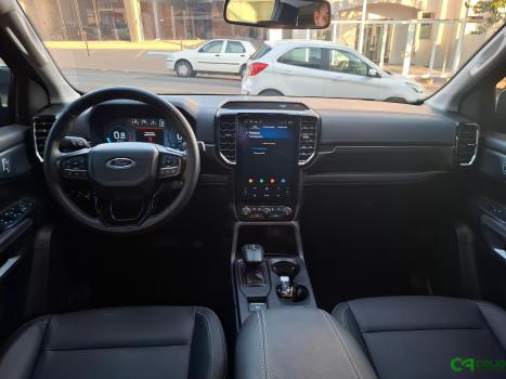 FORD Ranger 3.0 V6 4X4 LIMITED PLUS TURBO DIESEL CABINE DUPLA AUTOM�TICO, Foto 2