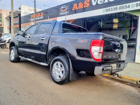 FORD Ranger 3.2 20V CABINE DUPLA 4X4 LIMITED TURBO DIESEL AUTOMTICO, Foto 3