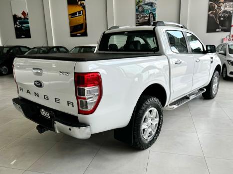 FORD Ranger 3.2 20V XLT 4X4 CABINE DUPLA TURBO DIESEL AUTOMTICO, Foto 5