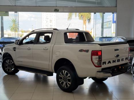 FORD Ranger 3.2 20V CABINE DUPLA 4X4 LIMITED TURBO DIESEL AUTOMTICO, Foto 3