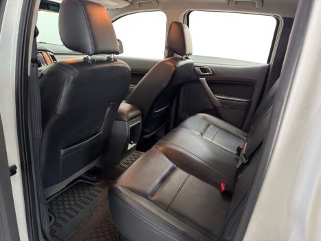 FORD Ranger 3.2 20V CABINE DUPLA 4X4 LIMITED PLUS TURBO DIESEL AUTOMTICO, Foto 11