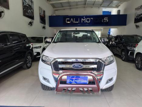 FORD Ranger 3.2 20V XLT 4X4 CABINE DUPLA TURBO DIESEL AUTOMTICO, Foto 3