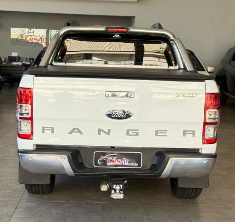 FORD Ranger 3.2 20V XLT 4X4 CABINE DUPLA TURBO DIESEL AUTOMÁTICO, Foto 13 FORD Ranger 3.2 20V XLT 4X4 CABINE DUPLA TURBO DIESEL AUTOMÁTICO, Foto 13