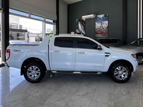 FORD Ranger 3.2 20V CABINE DUPLA 4X4 LIMITED PLUS TURBO DIESEL AUTOMÁTICO, Foto 4 FORD Ranger 3.2 20V CABINE DUPLA 4X4 LIMITED PLUS TURBO DIESEL AUTOMÁTICO, Foto 4