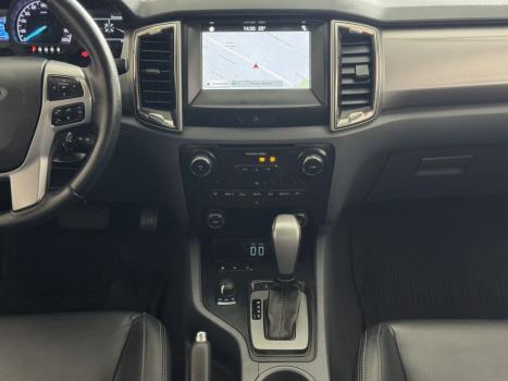 FORD Ranger 3.2 20V XLT 4X4 CABINE DUPLA TURBO DIESEL AUTOMÁTICO, Foto 6 FORD Ranger 3.2 20V XLT 4X4 CABINE DUPLA TURBO DIESEL AUTOMÁTICO, Foto 6