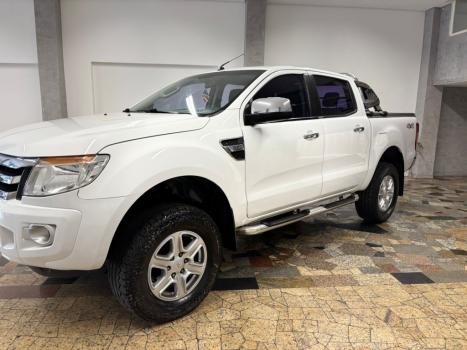 FORD Ranger 3.2 20V XLT 4X4 CABINE DUPLA TURBO DIESEL AUTOMTICO, Foto 5