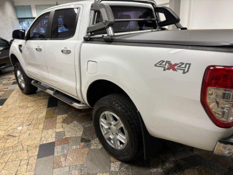 FORD Ranger 3.2 20V XLT 4X4 CABINE DUPLA TURBO DIESEL AUTOMTICO, Foto 12
