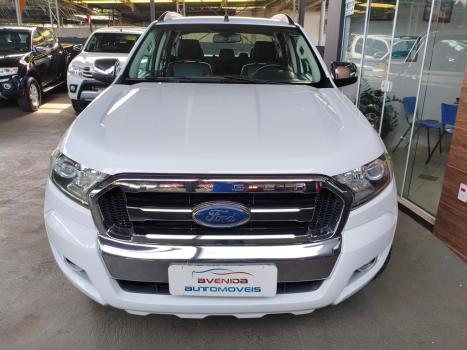 FORD Ranger 3.2 20V XLT 4X4 CABINE DUPLA TURBO DIESEL AUTOMTICO, Foto 2