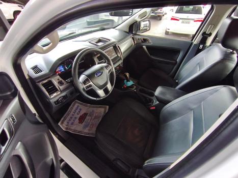 FORD Ranger 3.2 20V XLT 4X4 CABINE DUPLA TURBO DIESEL AUTOMTICO, Foto 3