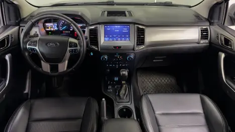 FORD Ranger 3.2 20V CABINE DUPLA 4X4 LIMITED PLUS TURBO DIESEL AUTOMTICO, Foto 5