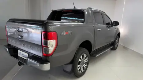 FORD Ranger 3.2 20V CABINE DUPLA 4X4 LIMITED PLUS TURBO DIESEL AUTOMTICO, Foto 11