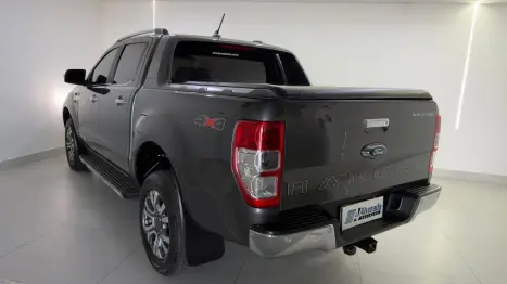 FORD Ranger 3.2 20V CABINE DUPLA 4X4 LIMITED PLUS TURBO DIESEL AUTOMTICO, Foto 12