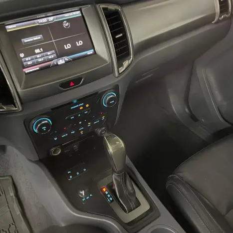 FORD Ranger 3.2 20V CABINE DUPLA 4X4 LIMITED TURBO DIESEL AUTOMTICO, Foto 12