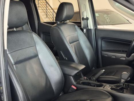 FORD Ranger 3.2 20V XLT 4X4 CABINE DUPLA TURBO DIESEL AUTOMTICO, Foto 11