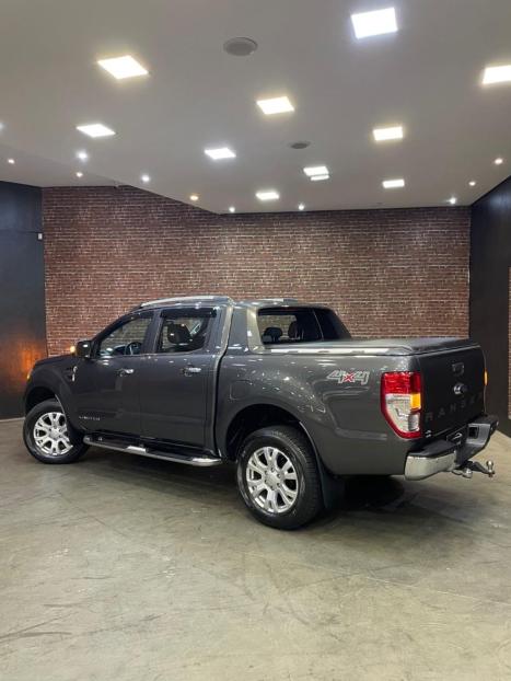 FORD Ranger 3.2 20V CABINE DUPLA 4X4 LIMITED TURBO DIESEL AUTOMTICO, Foto 4