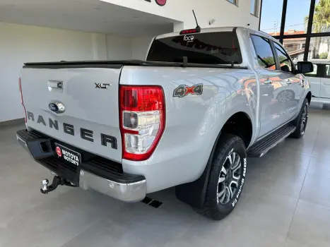 FORD Ranger 3.2 20V XLT 4X4 CABINE DUPLA TURBO DIESEL AUTOM�TICO, Foto 4