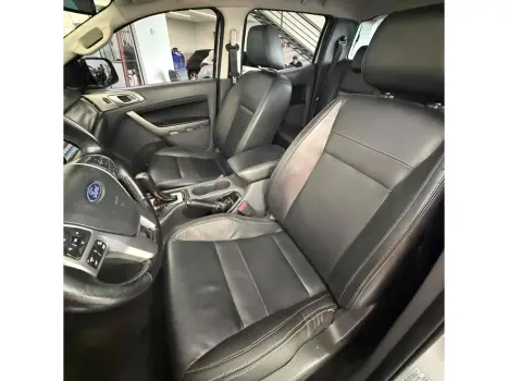 FORD Ranger 3.2 20V CABINE DUPLA 4X4 LIMITED TURBO DIESEL AUTOM�TICO, Foto 12