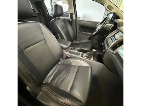 FORD Ranger 3.2 20V CABINE DUPLA 4X4 LIMITED TURBO DIESEL AUTOM�TICO, Foto 13