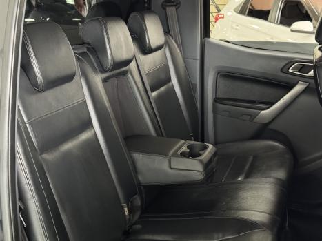 FORD Ranger 3.2 20V CABINE DUPLA 4X4 LIMITED TURBO DIESEL AUTOM�TICO, Foto 12
