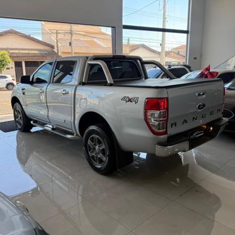 FORD Ranger 3.2 20V XLT 4X4 CABINE DUPLA TURBO DIESEL AUTOM�TICO, Foto 2