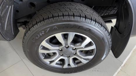 FORD Ranger 3.2 20V CABINE DUPLA 4X4 LIMITED TURBO DIESEL AUTOM�TICO, Foto 15