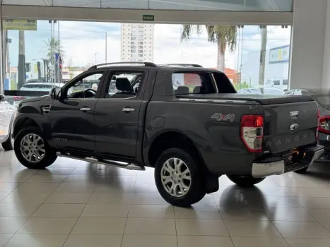 FORD Ranger 3.2 20V CABINE DUPLA 4X4 LIMITED TURBO DIESEL AUTOM�TICO, Foto 6