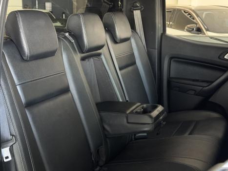 FORD Ranger 3.2 20V CABINE DUPLA 4X4 LIMITED TURBO DIESEL AUTOM�TICO, Foto 12