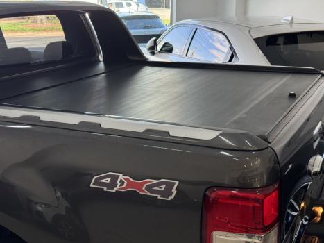FORD Ranger 3.2 20V CABINE DUPLA 4X4 LIMITED TURBO DIESEL AUTOM�TICO, Foto 14