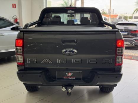 FORD Ranger 3.2 20V CABINE DUPLA 4X4 STORM TURBO DIESEL AUTOM�TICO, Foto 4